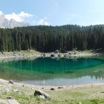 Der wunderschöne Karersee in Südtirol.
