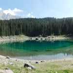 Der wunderschöne Karersee in Südtirol.