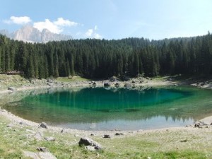 Der Karersee in Südtirol