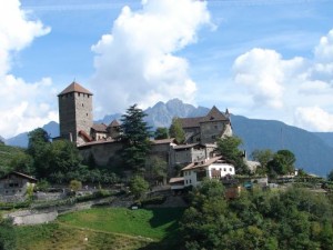 Das Schloss Tirol in Dorf Tirol