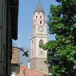 Das Wahrzeichen Merans: Die Pfarrkirche Sankt Nikolaus in Meran