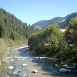 Die Gader bei Pederoa in Wengen. Foto: „GaderPed“ von Benutzer:Alex1011 - Selbst fotografiert. Lizenziert unter Gemeinfrei über Wikimedia Commons.