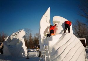 Schneeskulpturen-Festival Südtirol